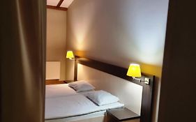 Mini-Hotel Under The Roof